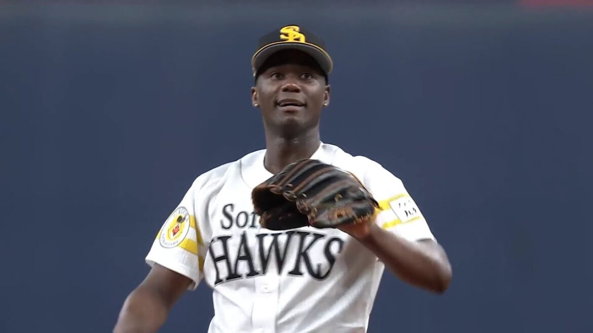 【両投げ】Ｌ．モイネロ（ソフトバンク）がまさかの右投げを披露！ -マイナビオールスターゲーム2025・第1戦-