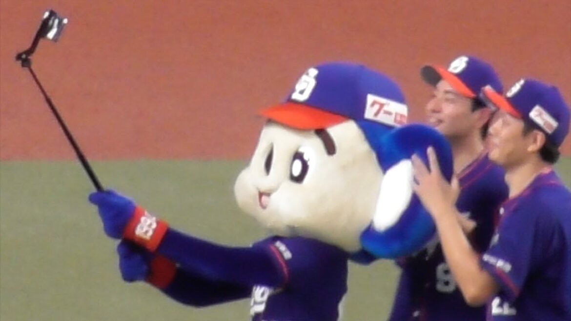 今日のヒーロー大野雄大と石伊雄太　ドーム一周　中日ドラゴンズVS広島東洋カープ　2025/07/12