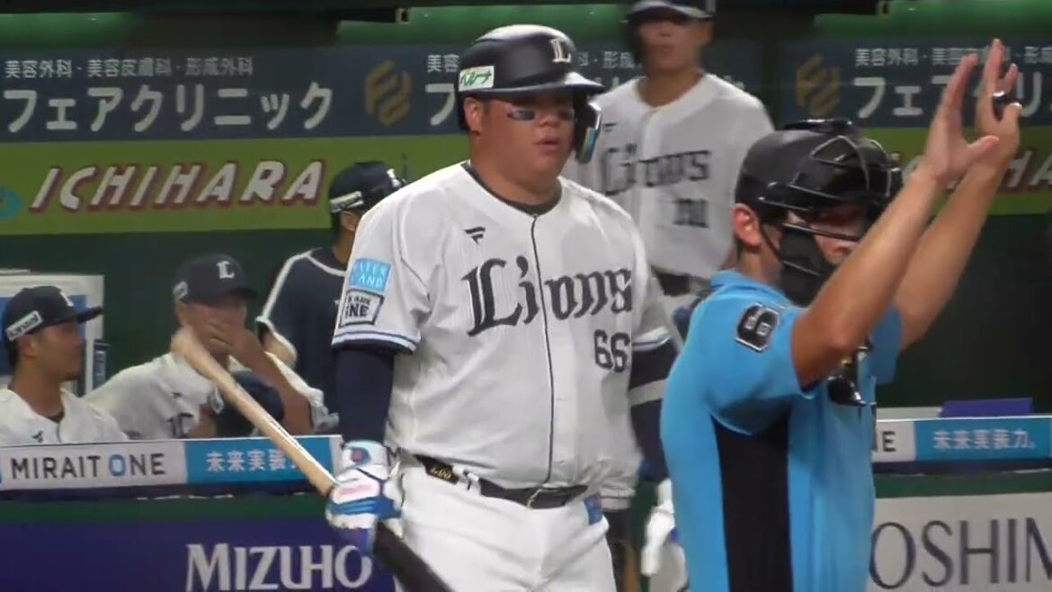 2025年7月30日 イースタンリーグ 埼玉西武・渡部 健人 選手（ボールデッド中)