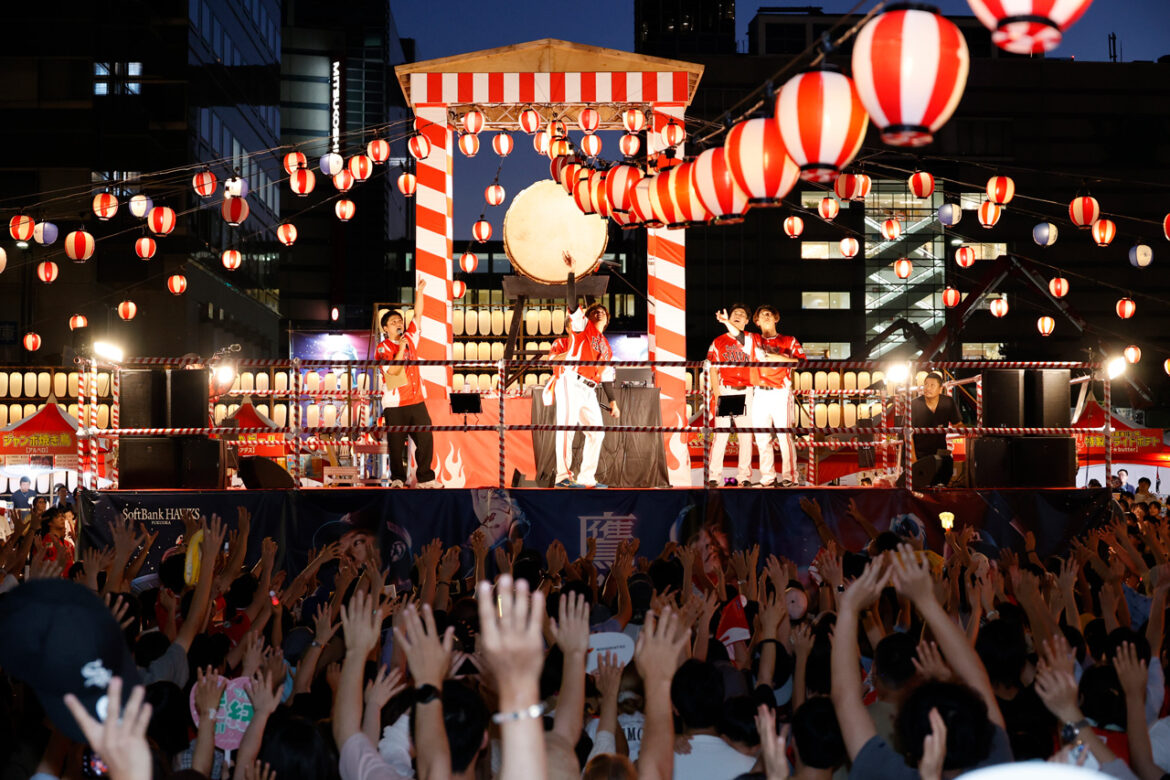 街がひとつになる、夏の始まり！鷹祭 SUMMER BOOST前夜祭イベントレポート | 福岡ソフトバンクホークス
