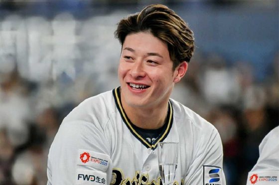 吉田輝星の左手首にキラリ…久々の”お披露目”に「印象変わった」 悶絶するファン続出「ビジュ最強」 | Full-Count 性格が「全然、違う」弟の甲子園 吉田輝星が託す、7年前に届かなかった「天下」へ | Full-Count