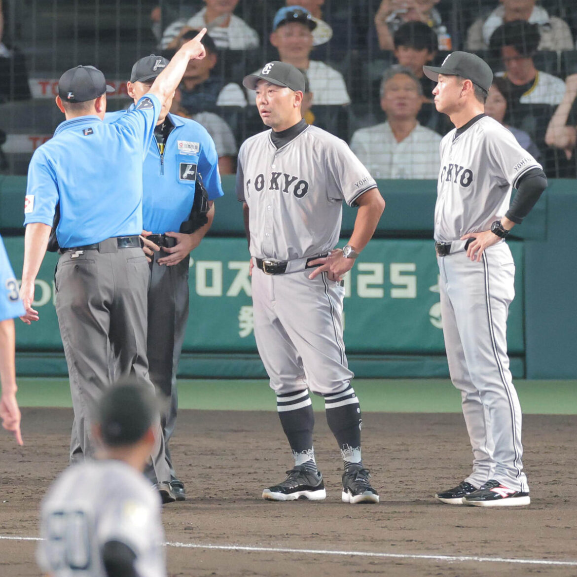 【巨人】阪神に敗れ2連敗 井上温大、7回無失点の好投も援護なし 8回に阿部監督が退場になる波乱(スポーツ報知) – Yahoo!ニュース – Yahoo!ニュース 【巨人】阪神に敗れ2連敗 井上温大、7回無失点の好投も援護なし 8回に阿部監督が退場になる波乱(スポーツ報知) - Yahoo!ニュース - Yahoo!ニュース