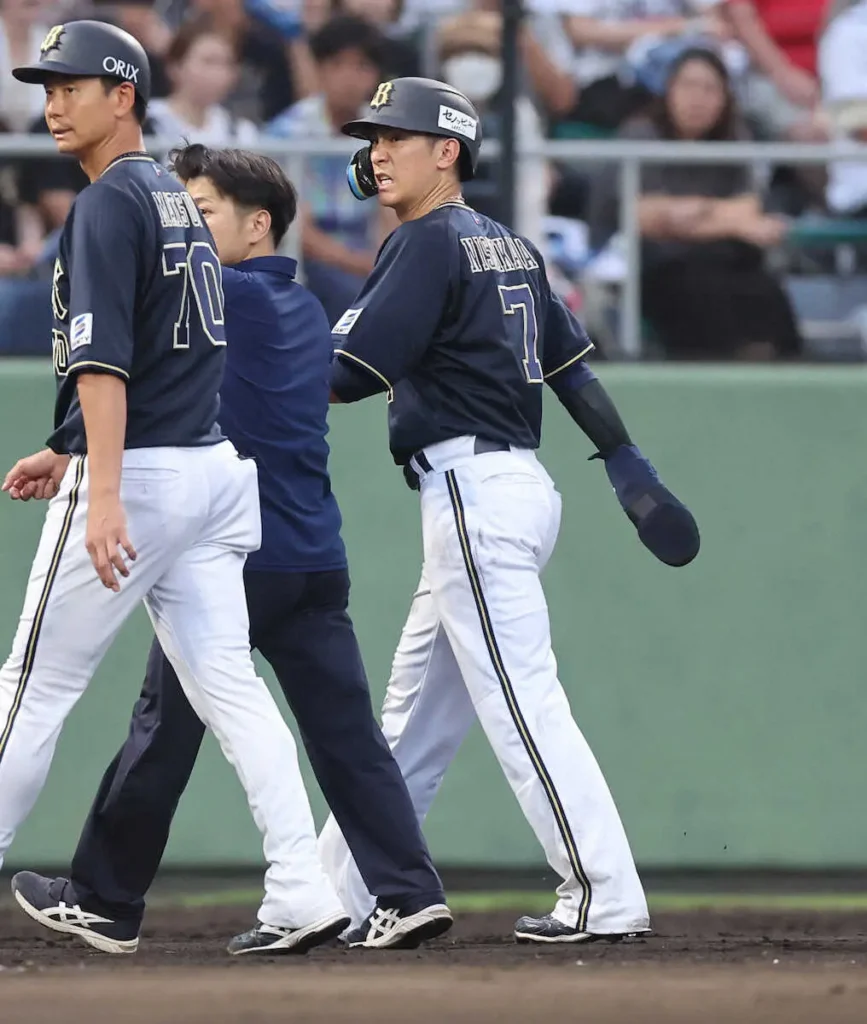オリックスに痛手 好調の西川が登録抹消に 1日西武戦で左足首を痛め途中交代 – スポニチ Sponichi Annex 野球 オリックスに痛手 好調の西川が登録抹消に 1日西武戦で左足首を痛め途中交代 - スポニチ Sponichi Annex 野球