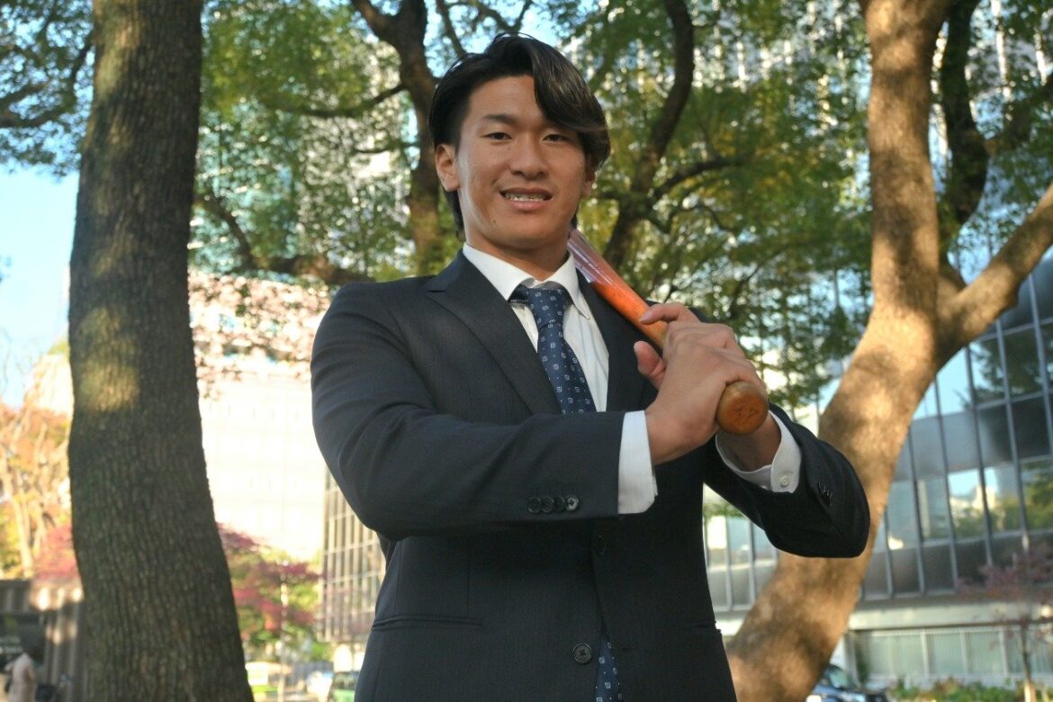 DeNAロマン砲が覚醒!? ファンを魅了するフルスイングのルーツは「深夜の猛烈筋トレ」！（高校野球ドットコム） - Yahoo!ニュース - Yahoo!ニュース