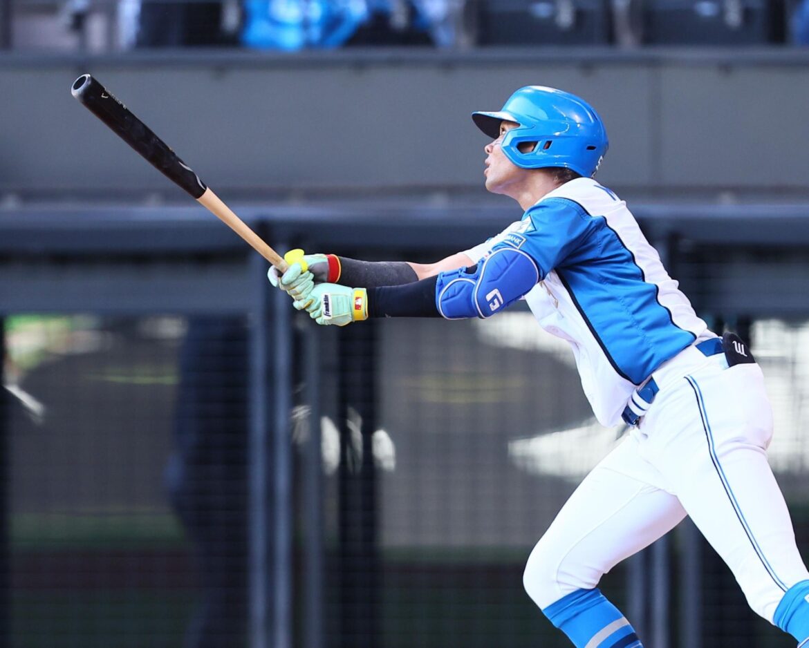 日本ハム 新庄監督「褒めるところが渋滞しているので選手に聞いてあげて」 コメント託して会見なし 今季最多１２得点と打線爆発（デイリースポーツ） - Yahoo!ニュース - Yahoo!ニュース