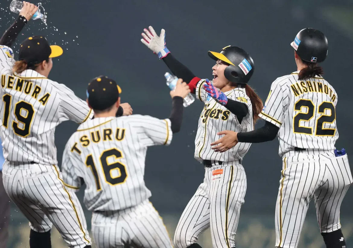 阪神　女子野球、サヨナラでTG戦初勝利　木戸監督「これからも女子野球を盛り上げたい」 - スポニチ Sponichi Annex 野球