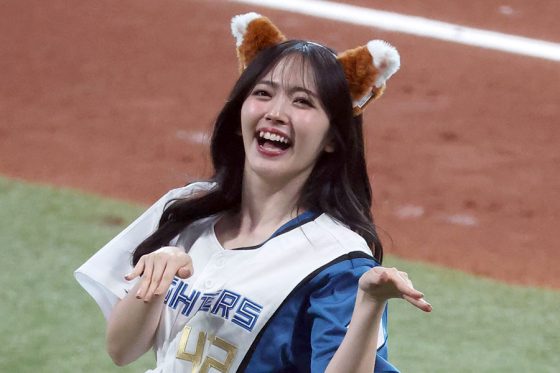 連日の美女降臨…日本ハムが「本当に羨ましい」 激カワきつねに羨望の声「くぅぅぅかわええ」 | Full-Count 連日の美女降臨…日本ハムが「本当に羨ましい」 激カワきつねに羨望の声「くぅぅぅかわええ」 | Full-Count