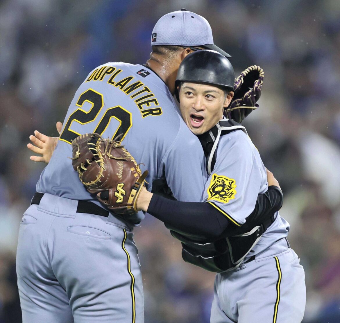 阪神 チーム防御率1点台の理由 投手の力、捕手の仕事、野手の守備 3コーチ語る三位一体(デイリースポーツ) – Yahoo!ニュース – Yahoo!ニュース 阪神 チーム防御率1点台の理由 投手の力、捕手の仕事、野手の守備 3コーチ語る三位一体(デイリースポーツ) - Yahoo!ニュース - Yahoo!ニュース