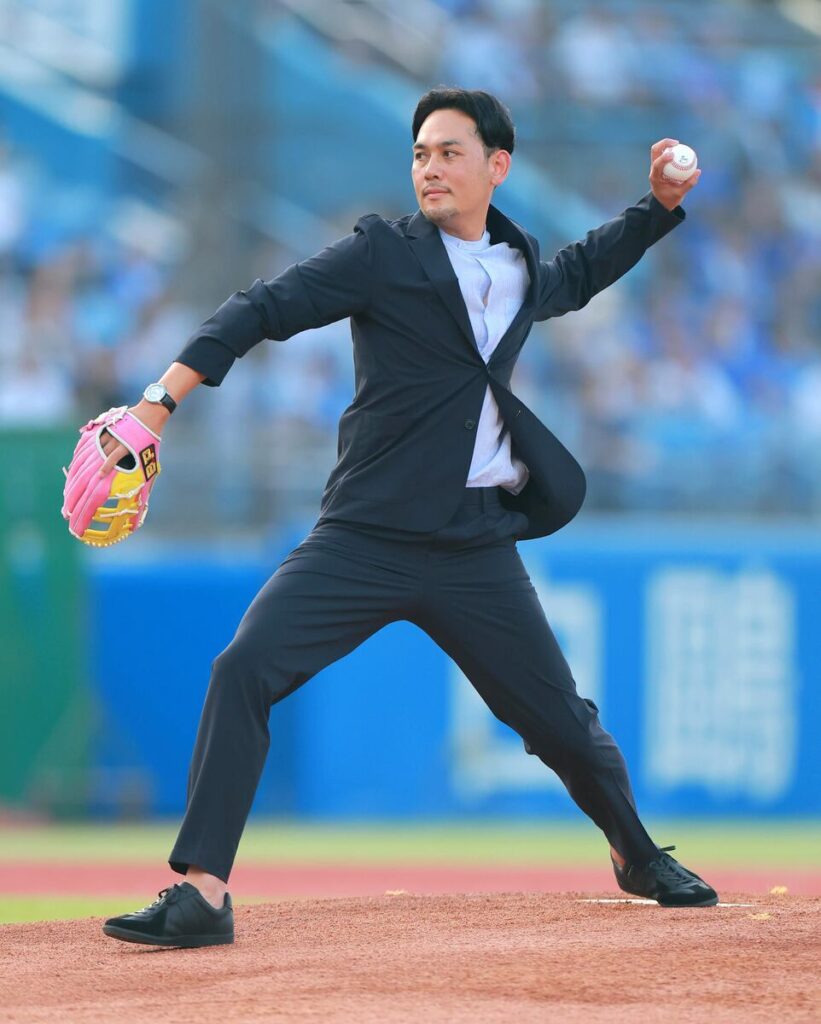 元ヤクルト・久古健太郎さん、ファーストピッチセレモニーに登場「95点。きゅうこなだけに」(サンケイスポーツ) – Yahoo!ニュース – Yahoo!ニュース 元ヤクルト・久古健太郎さん、ファーストピッチセレモニーに登場「95点。きゅうこなだけに」(サンケイスポーツ) - Yahoo!ニュース - Yahoo!ニュース