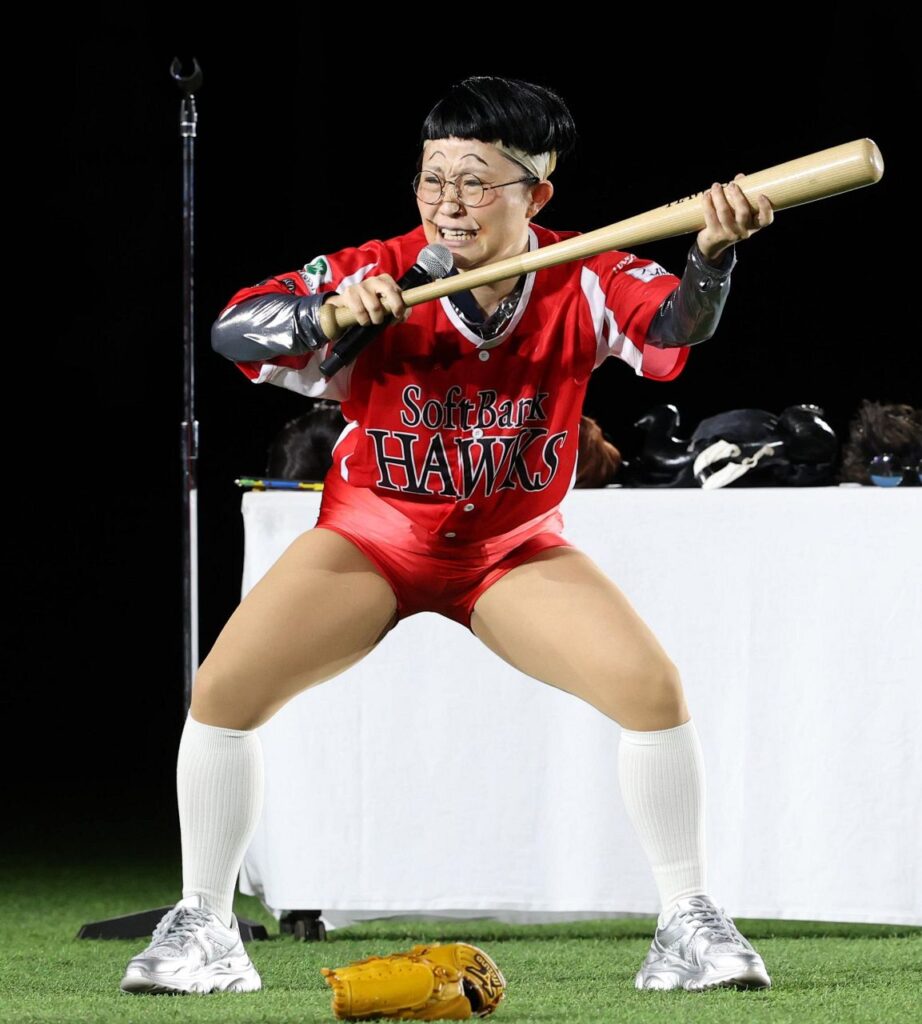 キンタロー。ら、ものまね芸人たちが爆笑パフォーマンス！ソフトバンク「鷹祭 SUMMER CHARGE」実施（西スポWEB OTTO！） - Yahoo!ニュース