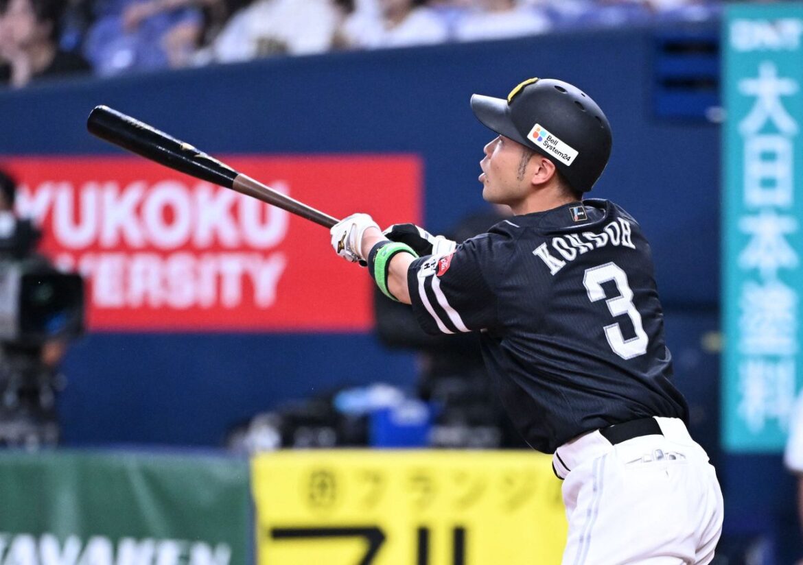 21日ぶりスタメン復帰のソフトバンク近藤健介がいきなり満塁弾 打った瞬間、拳突き上げる完璧な一発 自身の通算100号弾（西スポWEB OTTO！） - Yahoo!ニュース - Yahoo!ニュース