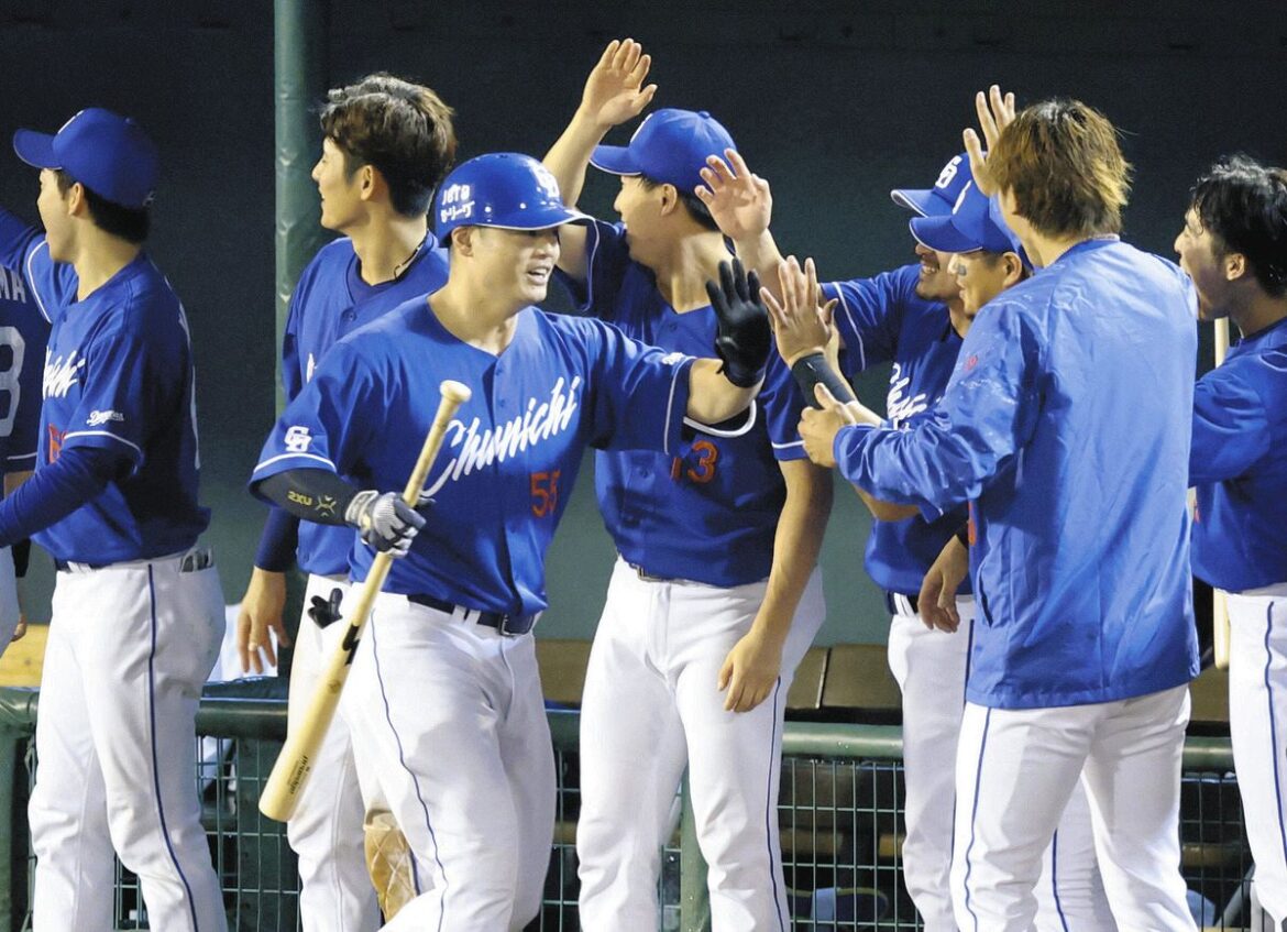 中日、細川成也の9回2死からの3ランで劇的逆転勝利！「とにかくここで打つしかないと…自分が決めてやろうと打席に」（中日スポーツ） - Yahoo!ニュース - Yahoo!ニュース