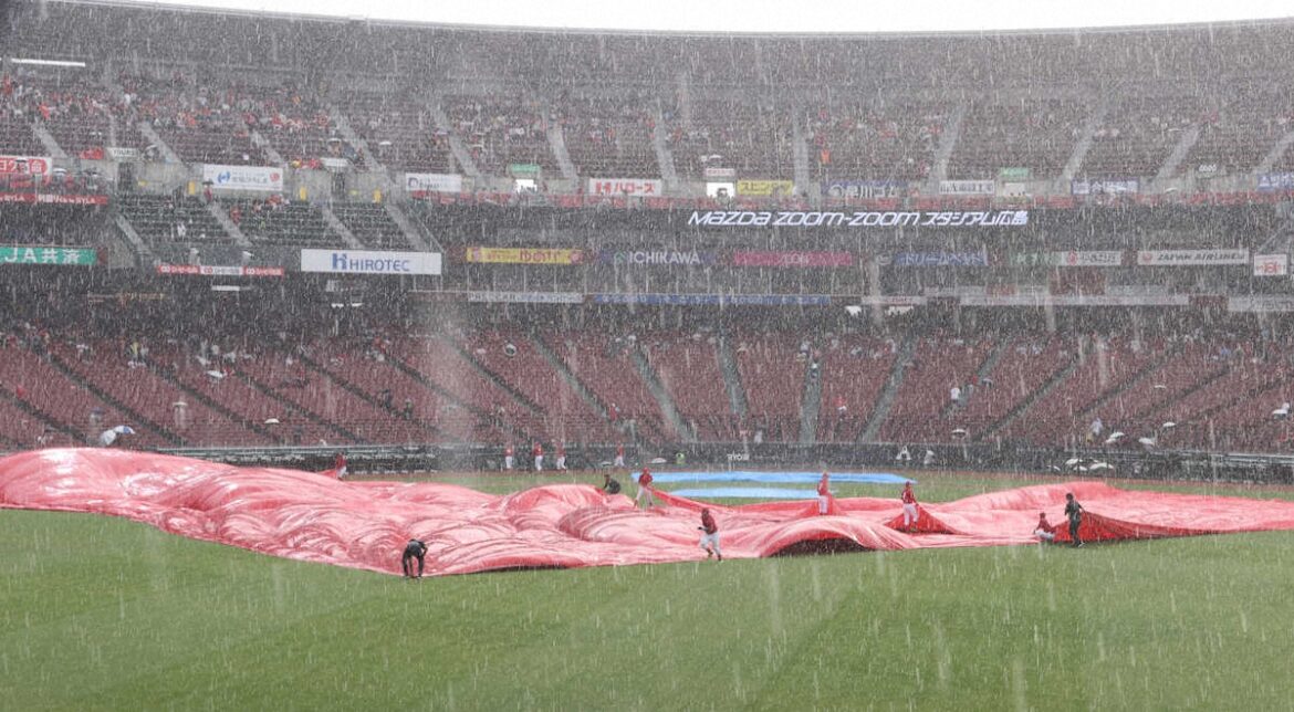 阪神対広島戦の直前に突然の大雨 内野全面シートで開始30分遅延 虎の先発は雨男・大竹 (スポニチアネックス) – Yahoo!ニュース – Yahoo!ニュース 阪神対広島戦の直前に突然の大雨 内野全面シートで開始30分遅延 虎の先発は雨男・大竹 (スポニチアネックス) - Yahoo!ニュース - Yahoo!ニュース