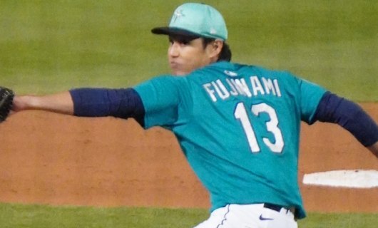 横浜DeNAベイスターズ、藤浪晋太郎投手獲得を発表!阪神在籍の2022年以来、3年ぶりのNPB復帰に – Yahoo!ニュース 横浜DeNAベイスターズ、藤浪晋太郎投手獲得を発表!阪神在籍の2022年以来、3年ぶりのNPB復帰に - Yahoo!ニュース