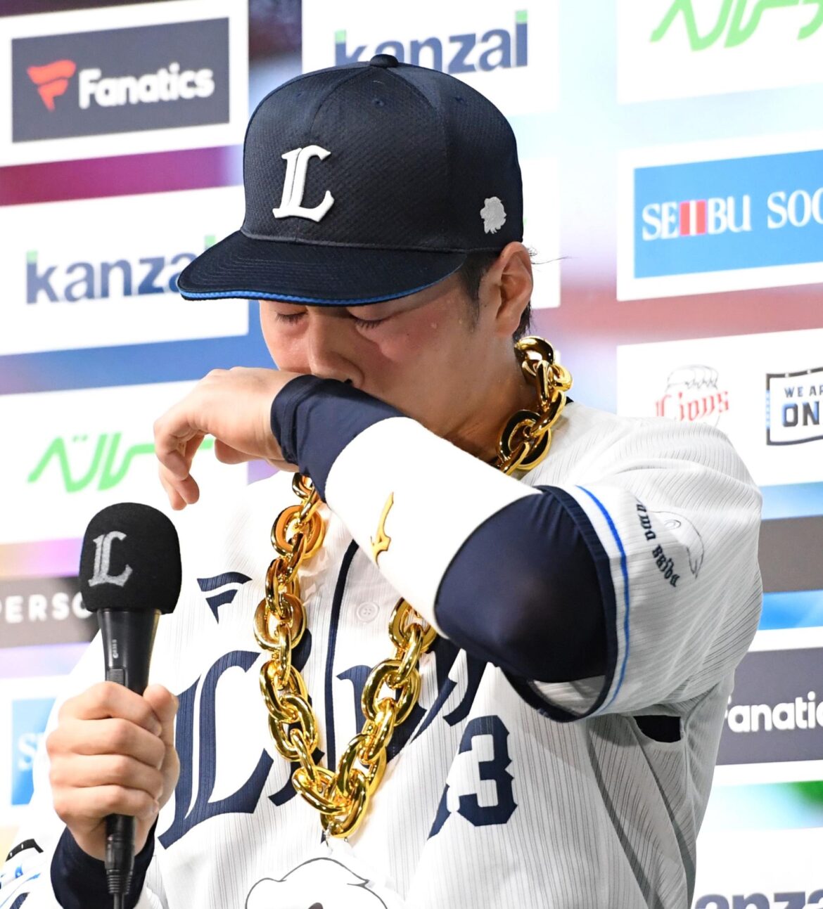 西武・長谷川が異例のお立ち台 愛犬の死を告白し涙 「突然の事故だったんですごく寂しい」「エルモも僕の近くで戦ってくれたと思う」(デイリースポーツ) – Yahoo!ニュース – Yahoo!ニュース 西武・長谷川が異例のお立ち台 愛犬の死を告白し涙 「突然の事故だったんですごく寂しい」「エルモも僕の近くで戦ってくれたと思う」(デイリースポーツ) - Yahoo!ニュース - Yahoo!ニュース