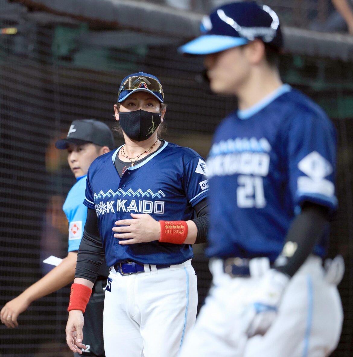 日本ハム・新庄監督「いつも言ってる。無駄な返球はやめようと」と悔やむ 適時打に中堅手・五十幡の三塁悪送球が重なり３失点し「経験、経験。これは」（デイリースポーツ） - Yahoo!ニュース - Yahoo!ニュース