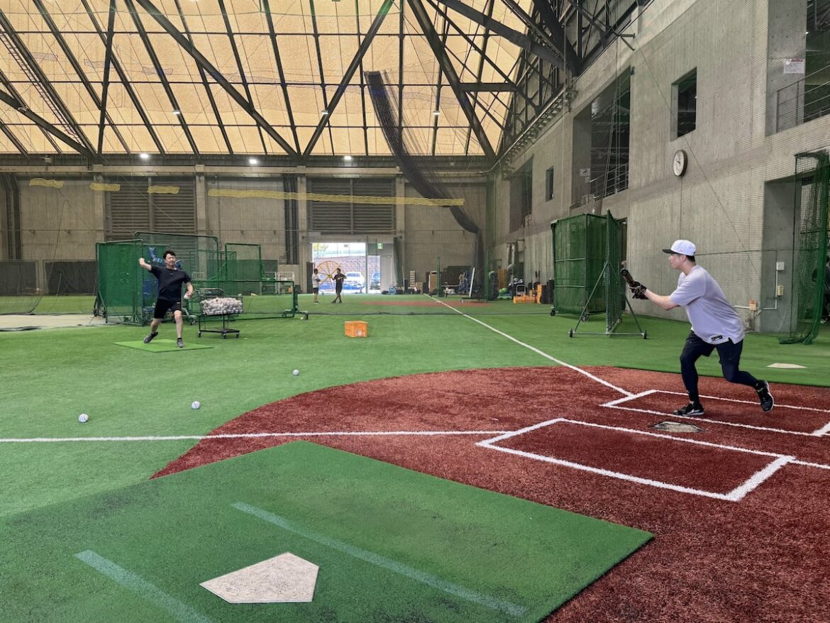 〝懲罰交代〟の巨人・泉口友汰が休日返上バント特訓 17日のヤクルト戦でミス 佐々木とともに30分以上（サンケイスポーツ） - Yahoo!ニュース - Yahoo!ニュース