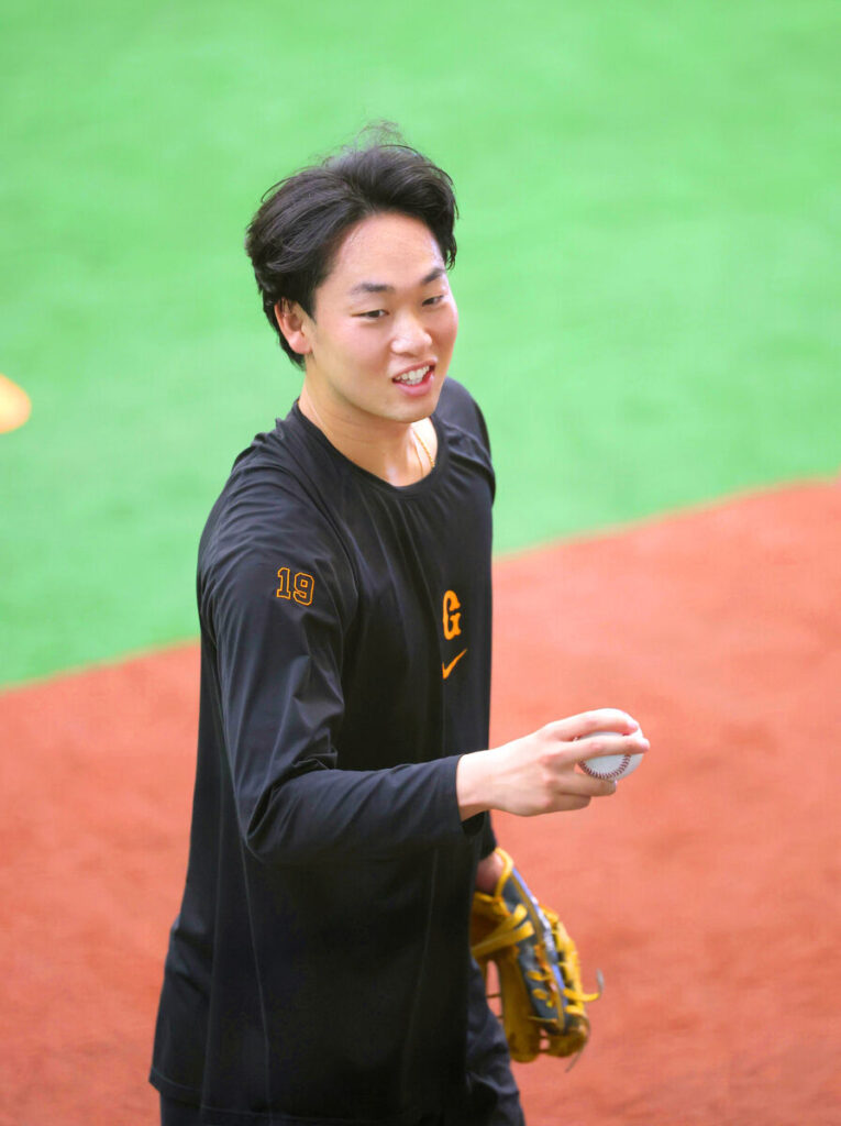 投手３冠「どうでもいい」巨人・山崎伊織が阪神戦で狙うもの 村上とは同郷同学年仲良し対決（スポーツ報知） - Yahoo!ニュース - Yahoo!ニュース