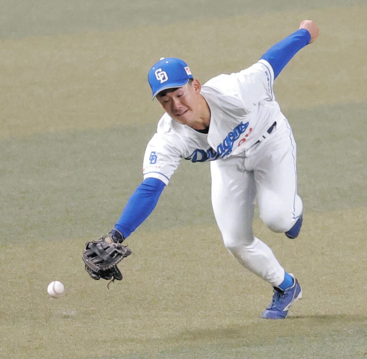 中日・尾田剛樹、「捕らないといけない打球でした」9回左前のライナーにチャージも後逸し同点許す（中日スポーツ） - Yahoo!ニュース - Yahoo!ニュース