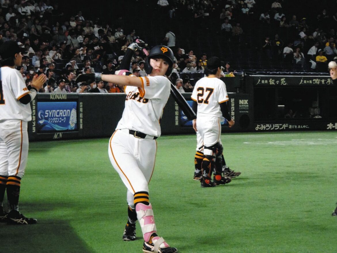 【女子野球交流戦】米スタンフォード大・佐々木麟太郎の妹・秋羽が途中出場 6回の打席は「1、2球目はすごく緊張…そこから打てるという気持ちに変わった」（中日スポーツ） - Yahoo!ニュース - Yahoo!ニュース