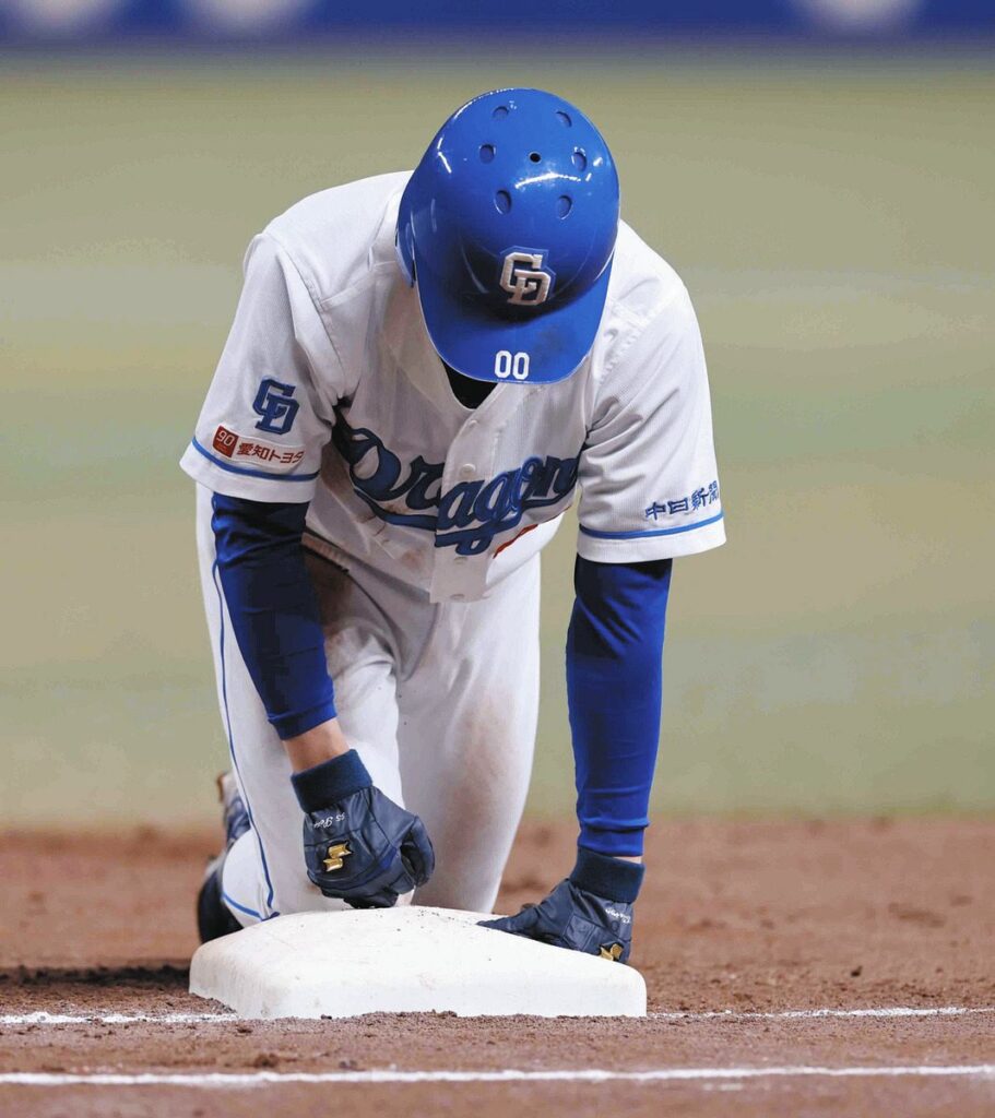 中日・尾田剛樹、けん制死に前日の試合の後逸…2日連続の厳しい結果に「今日はすみません…」（中日スポーツ） - Yahoo!ニュース - Yahoo!ニュース