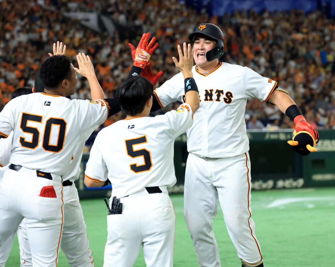 【巨人】応援団が7回走者なしでチャンテ「Gフレア」を演奏し鼓舞 チームは一挙5得点で同点に(日刊スポーツ) – Yahoo!ニュース – Yahoo!ニュース 【巨人】応援団が7回走者なしでチャンテ「Gフレア」を演奏し鼓舞 チームは一挙5得点で同点に(日刊スポーツ) - Yahoo!ニュース - Yahoo!ニュース