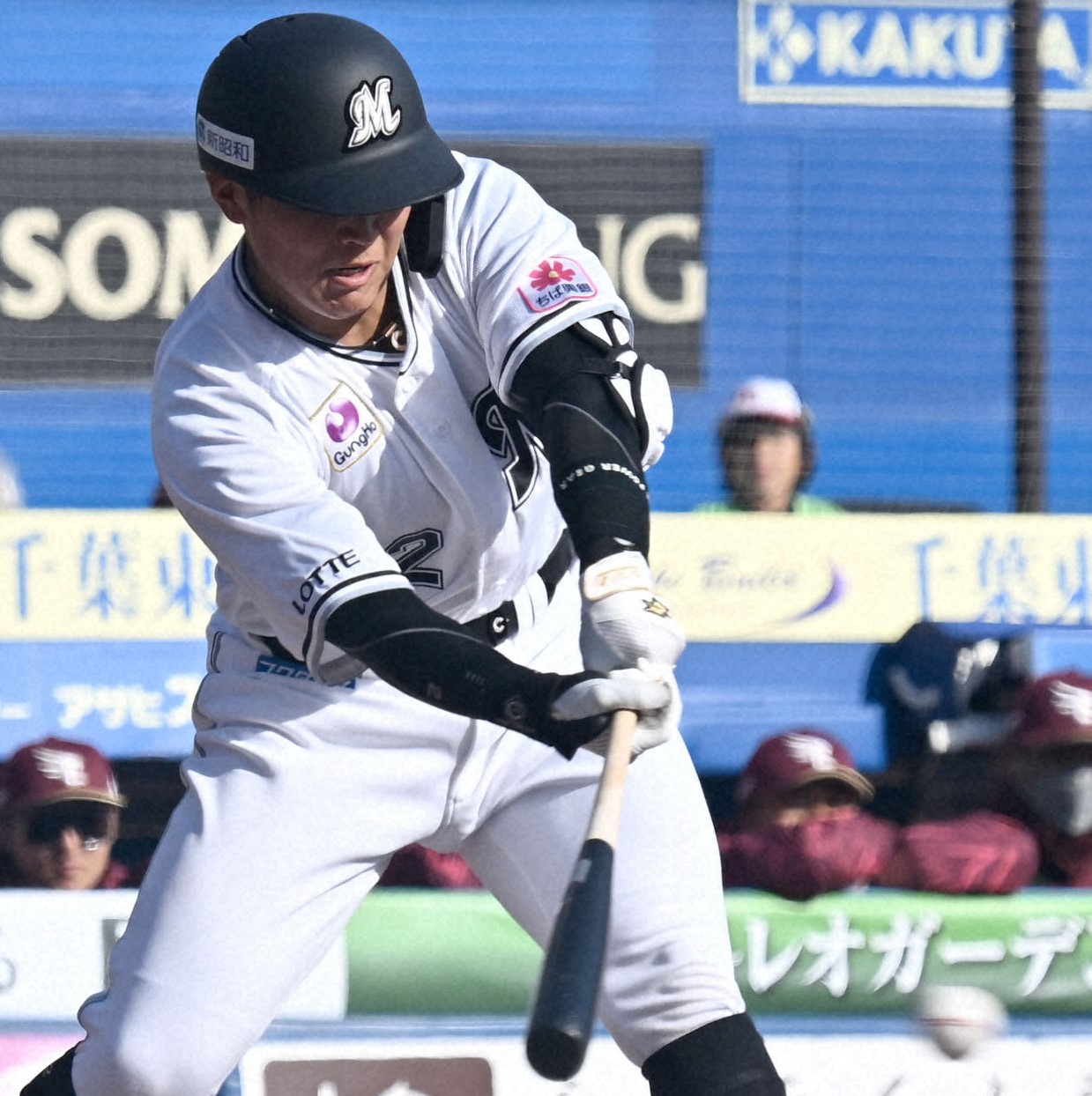 3月、楽天とのオープン戦で中前に適時打を放つ