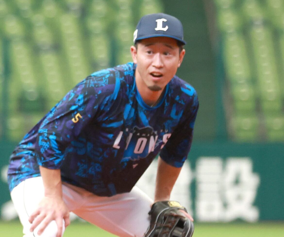 西武・外崎修汰が右翼でシートノック 外野守備は3年ぶり 新外国人のデービス加入で新布陣(サンケイスポーツ) – Yahoo!ニュース – Yahoo!ニュース 西武・外崎修汰が右翼でシートノック 外野守備は3年ぶり 新外国人のデービス加入で新布陣(サンケイスポーツ) - Yahoo!ニュース - Yahoo!ニュース