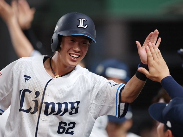 「僕は背も低いし、体も小さい」身長164cmの育成選手→オールスター出場へ…西武の21歳・滝澤夏央が語る「レギュラーへの転機」「僕の生きる道」(Number Web) – Yahoo!ニュース – Yahoo!ニュース 「僕は背も低いし、体も小さい」身長164cmの育成選手→オールスター出場へ…西武の21歳・滝澤夏央が語る「レギュラーへの転機」「僕の生きる道」(Number Web) - Yahoo!ニュース - Yahoo!ニュース