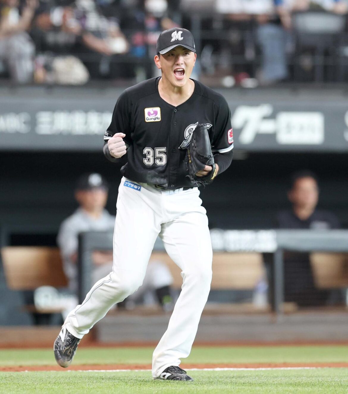 【日本ハム】レイエスが白い粉が舞う状況に怒りの表情…〝ロジン右腕〟対決でマウンド後方は真っ白(日刊スポーツ) – Yahoo!ニュース – Yahoo!ニュース 【日本ハム】レイエスが白い粉が舞う状況に怒りの表情…〝ロジン右腕〟対決でマウンド後方は真っ白(日刊スポーツ) - Yahoo!ニュース - Yahoo!ニュース