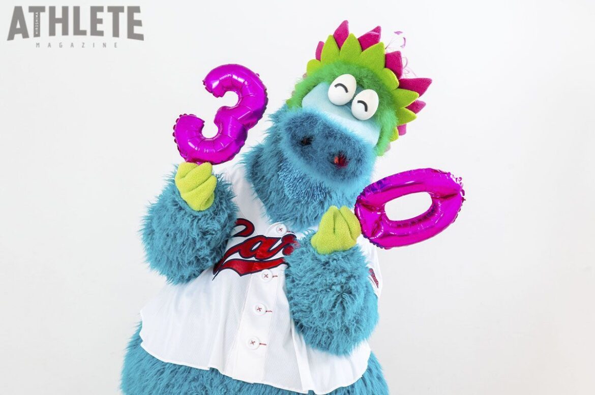 「選手やスタッフの頑張りをスラィリーと応援し、ファンに笑顔を届ける」カープ・マスコット担当が感じる仕事のやりがい（アスリートマガジンWEB） - Yahoo!ニュース - Yahoo!ニュース