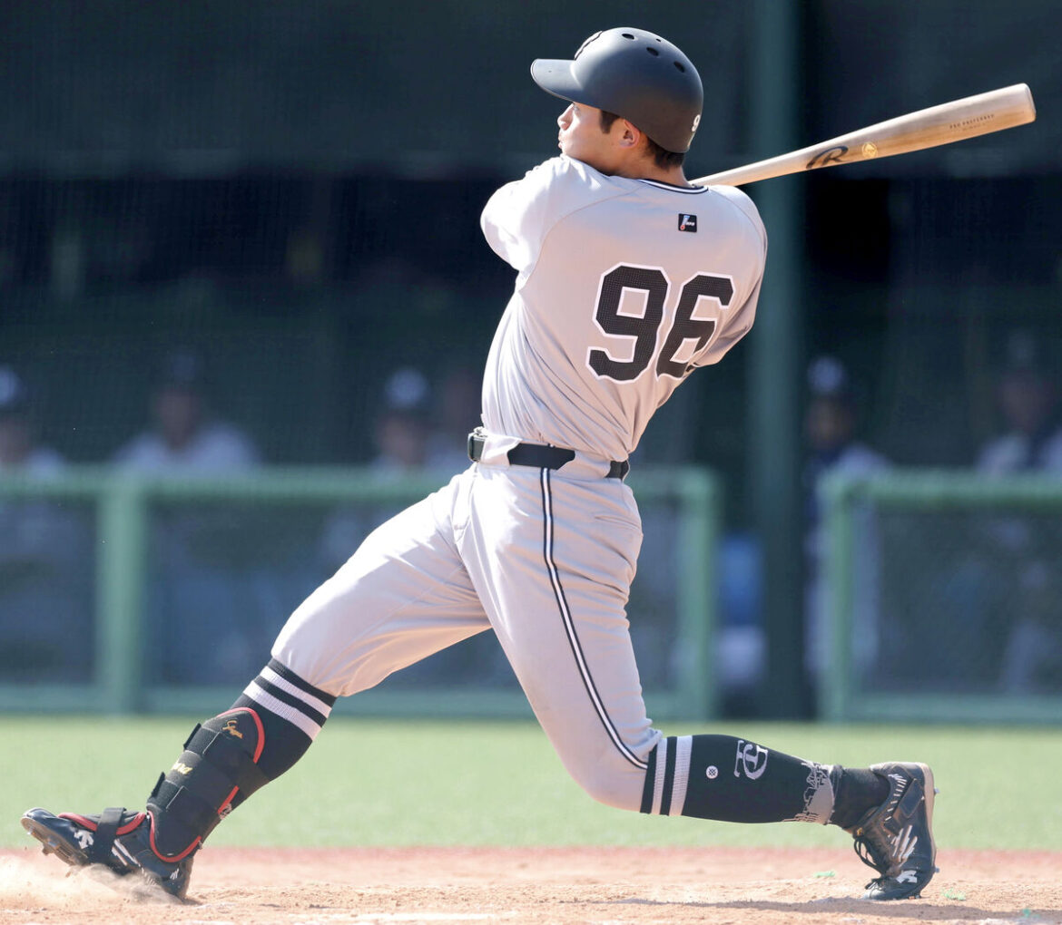 【巨人】三塚琉生が弾丸ライナーの５号２ラン １か月半ぶりの一発が右翼後方の防球ネット直撃…２軍戦（スポーツ報知） - Yahoo!ニュース - Yahoo!ニュース