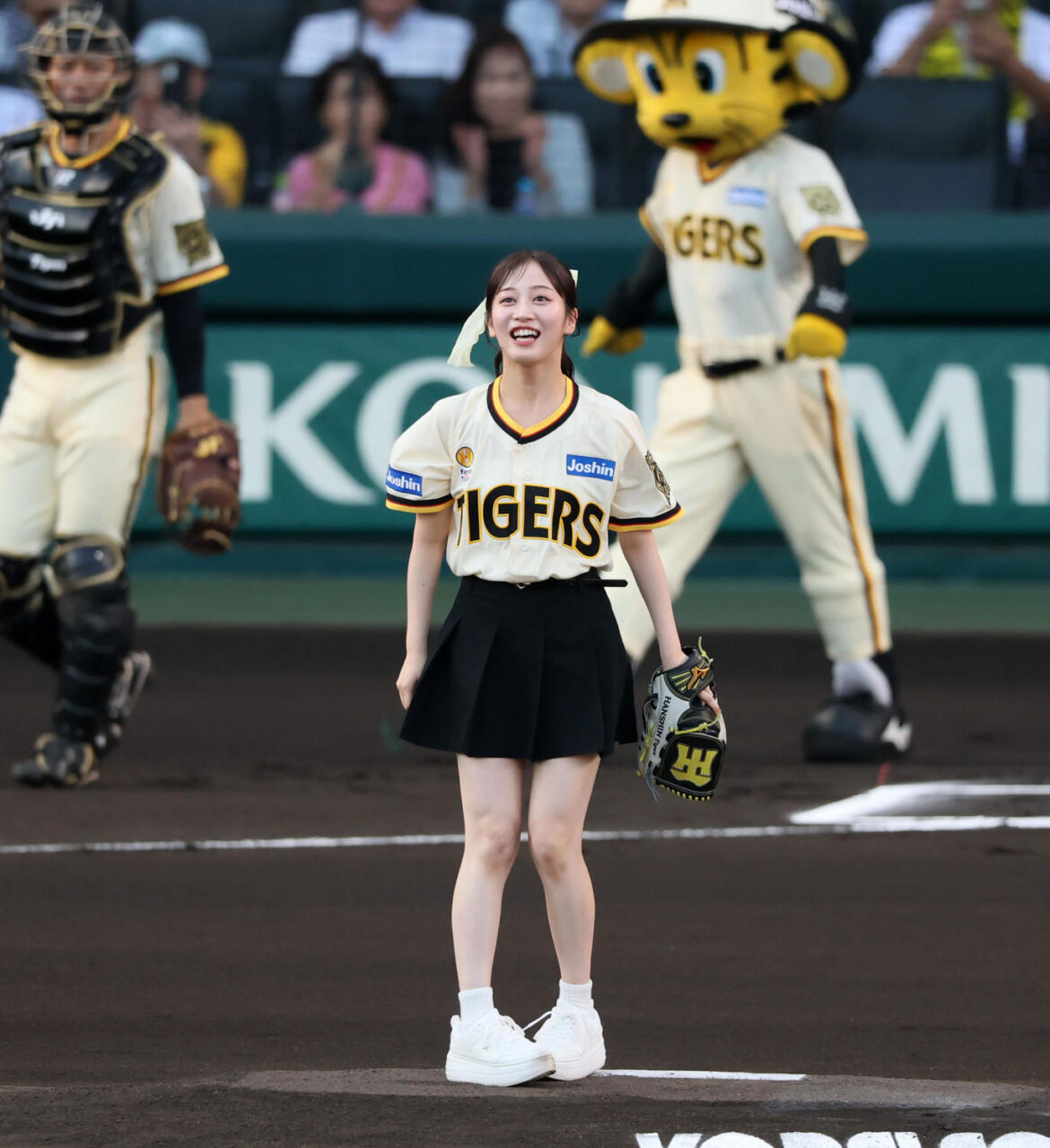 【阪神】NMB48川上千尋ノーバン始球式!背番号9ユニ着用した理由は「大好きな…」 (日刊スポーツ) – Yahoo!ニュース – Yahoo!ニュース 【阪神】NMB48川上千尋ノーバン始球式!背番号9ユニ着用した理由は「大好きな…」 (日刊スポーツ) - Yahoo!ニュース - Yahoo!ニュース