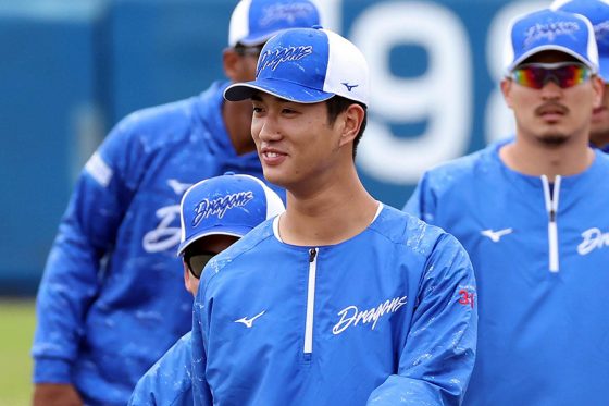 バンテリンDで衝撃の”片手弾” 中日18歳が秘める可能性…2軍監督が見た”進化” | Full-Count バンテリンDで衝撃の"片手弾" 中日18歳が秘める可能性…2軍監督が見た"進化" | Full-Count