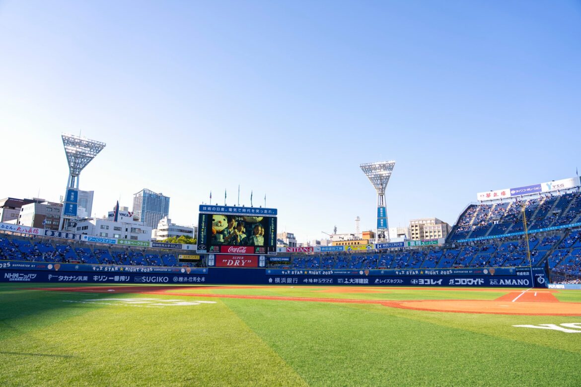 ～横浜DeNAベイスターズ 対 東京ヤクルトスワローズ戦で「キッズ STAR☆NIGHT 2025 Supported by J:COM」開催～　ダーリンハニー吉川正洋さんが念願の始球式に初挑戦 ！