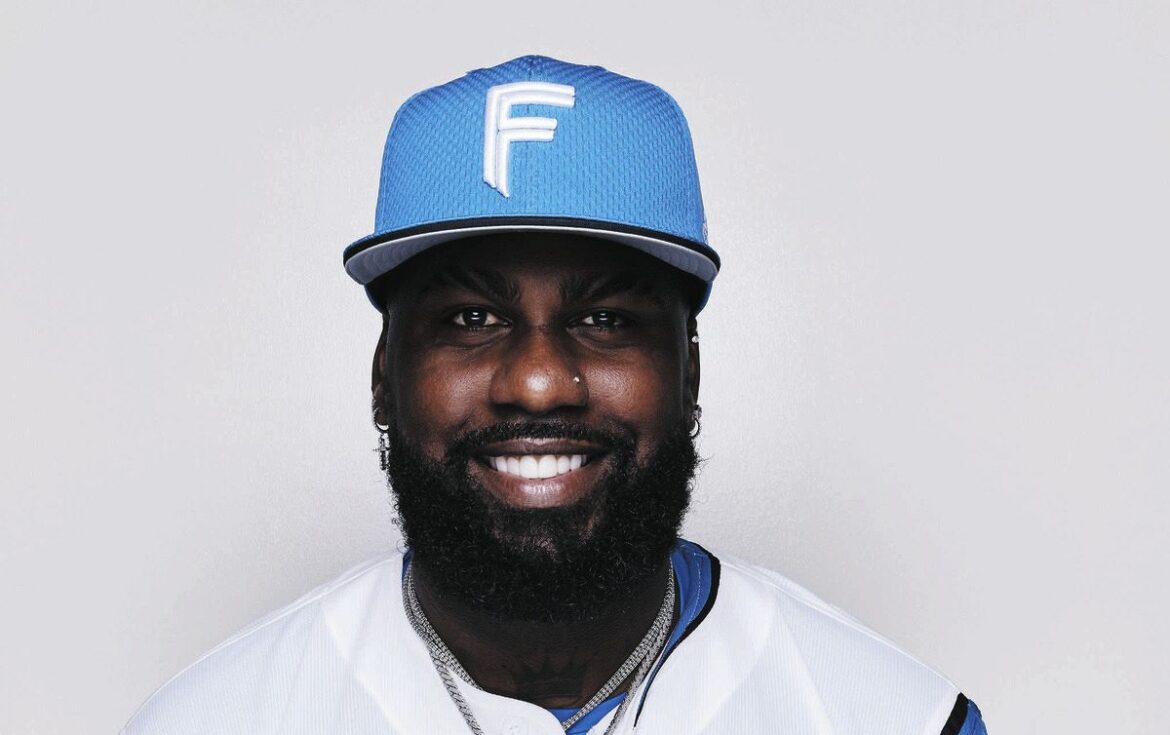 日本ハム・レイエス、パ・リーグ一番乗り20号 楽天・古謝から3回にソロ本塁打 – 中日新聞Web レイエス