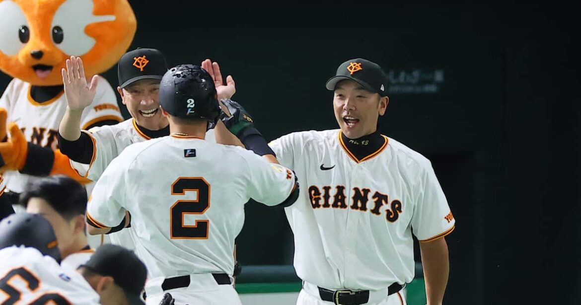巨人・阿部監督がオーナー報告「(増田)陸だったり若い選手にチャンスが増えて、ある程度できるの分かった」オーナーは戸郷翔征の心配も – サンスポ 巨人・阿部監督がオーナー報告「(増田)陸だったり若い選手にチャンスが増えて、ある程度できるの分かった」オーナーは戸郷翔征の心配も - サンスポ