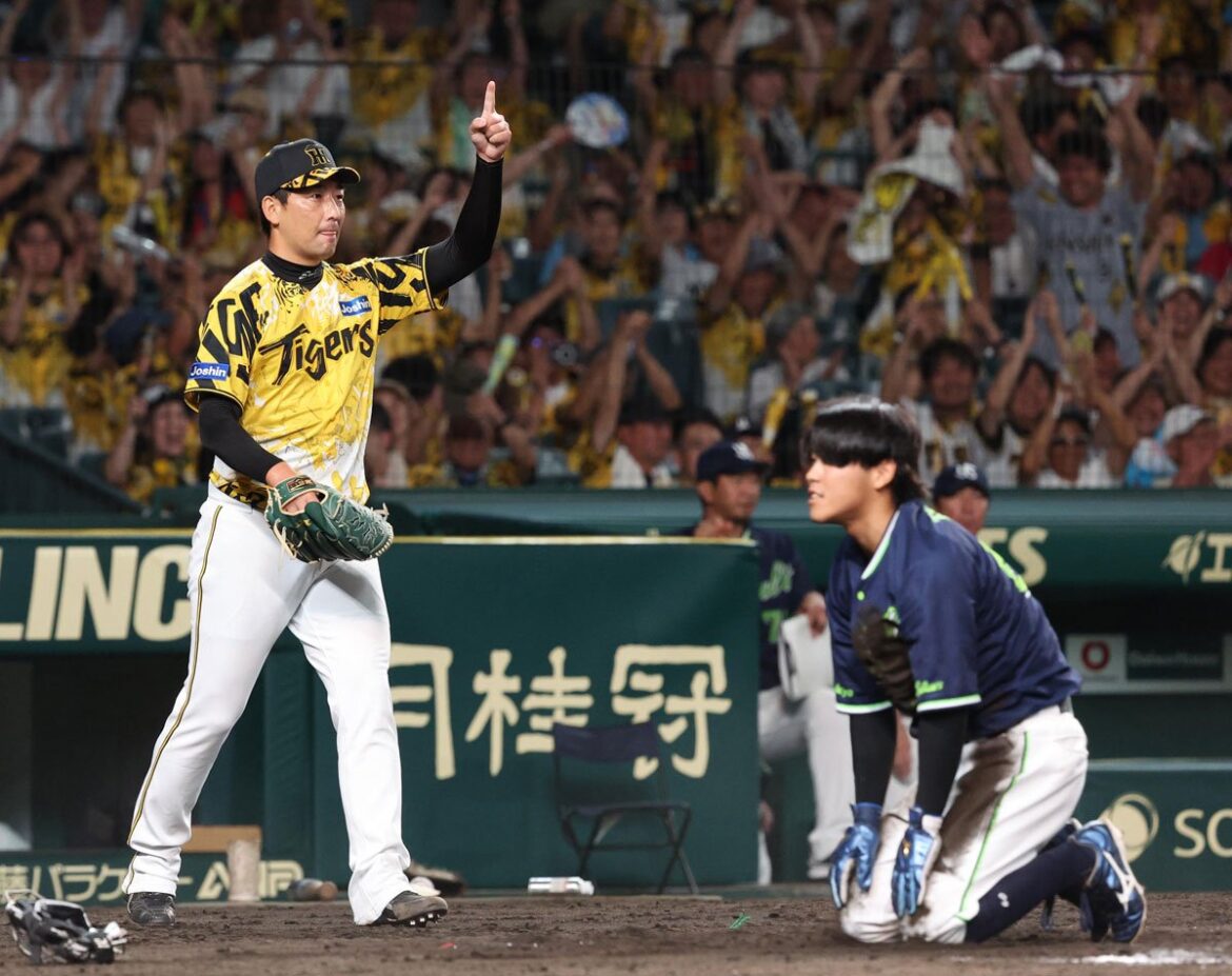 【ヤクルト】高津監督まさか…武岡龍世が痛恨の本塁憤死で試合終了「仕方ない」「遅すぎ」 - 東スポWeb