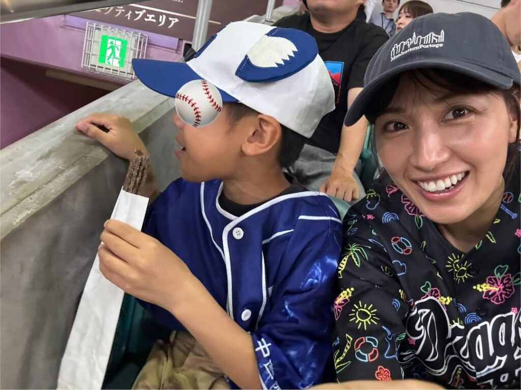 浅尾美和が次男とともに中日ドラゴンズの応援に！ | 話題の投稿 | スポーツブル (スポブル)