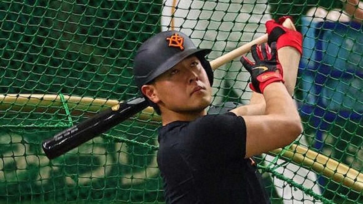 G岡本が試合前練習に 柵越え11本 - Yahoo!ニュース