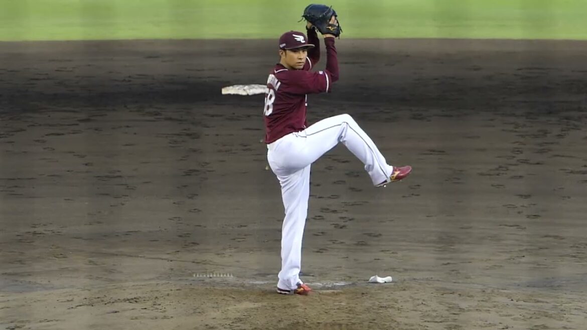 2025年8月1日 イースタンリーグ 東北楽天・辛島 航 投手の準備投球（ボールデッド中)