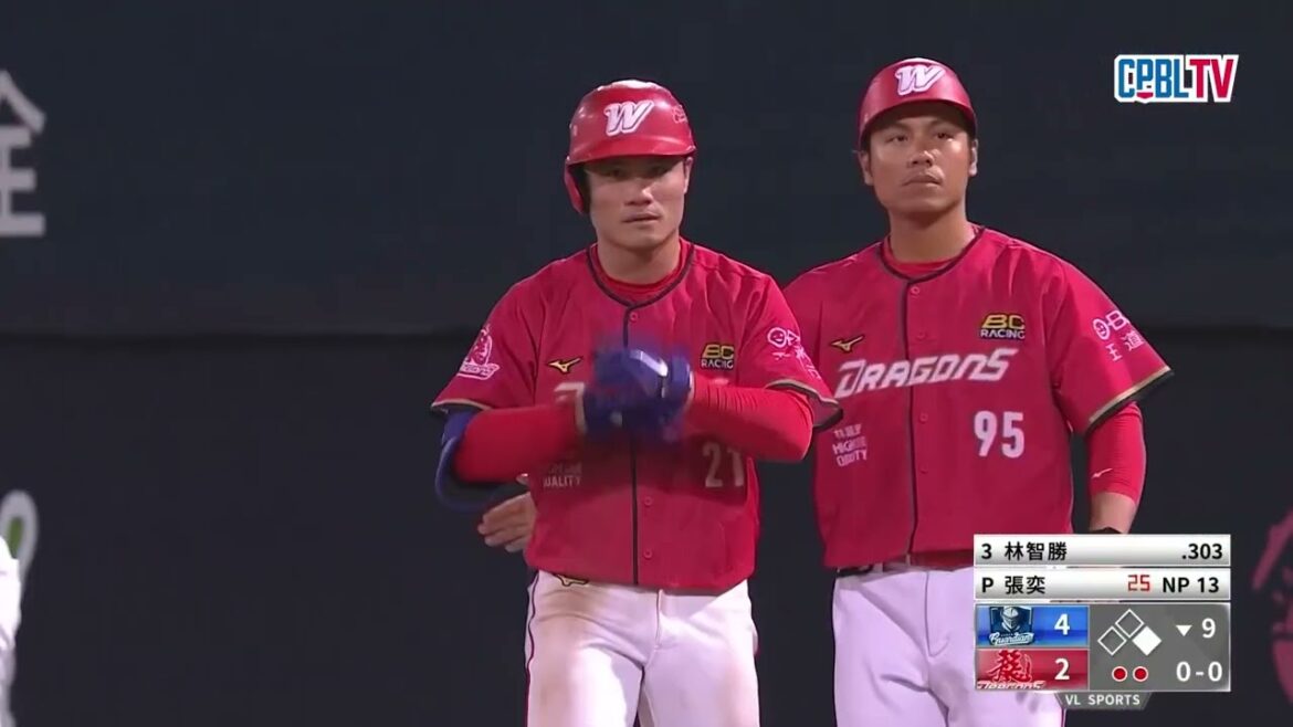 07/26 富邦 VS 味全 九局下,富邦換上張奕登板關門,面對大師兄林智勝驚險投打對決,最終再見三振收下勝利 07/26 富邦 VS 味全 九局下,富邦換上張奕登板關門,面對大師兄林智勝驚險投打對決,最終再見三振收下勝利