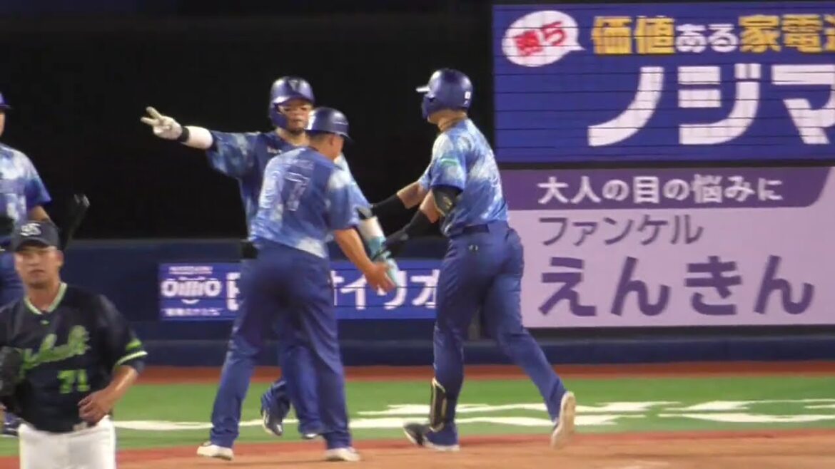 2025年7月31日 東京ヤクルト戦・蝦名 達夫 選手のホームラン判定後のシーン（ボールデッド中）