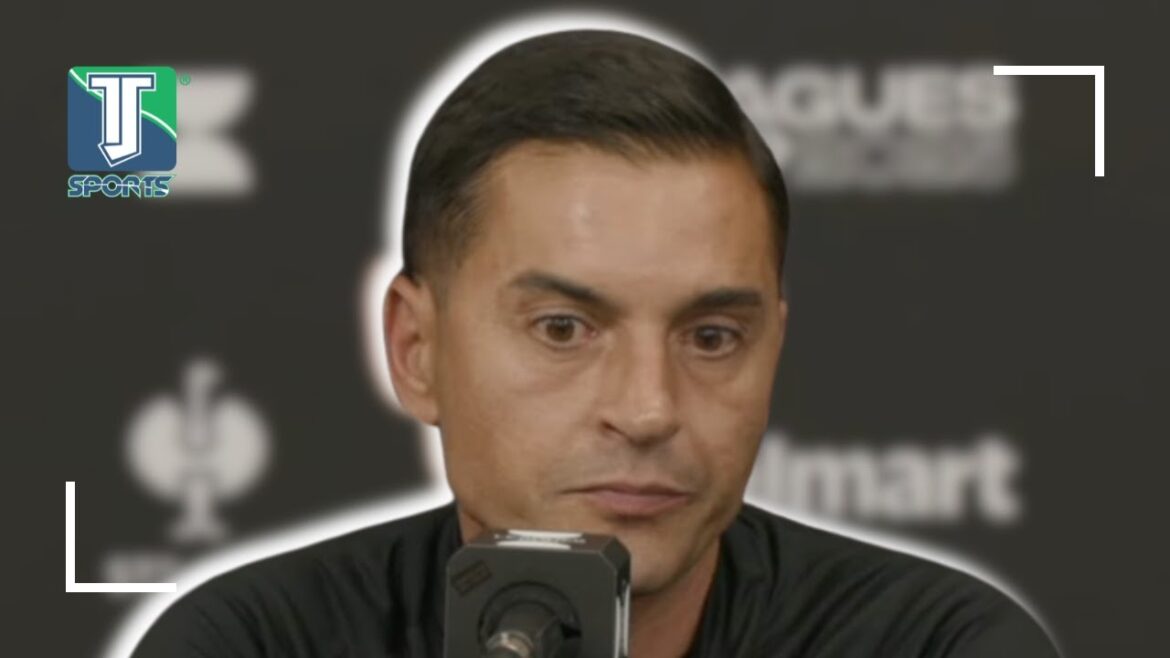 完全な失敗！フランシスコ・ロドリゲス・ビルチェスが記者室に到着したが、Zoom さえも誰もいなかった。