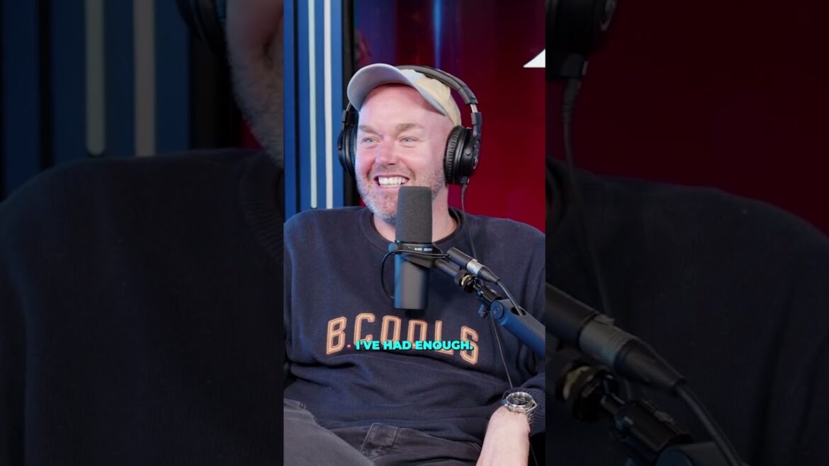 Dacks down at bat pad. Could be the move?