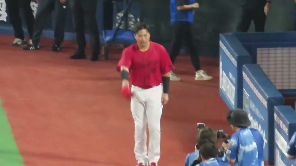 2025.8.6カープ勝利の二次会① 今日のヒーロー52末包昇大 良いぞコール👍→応援歌熱唱🎵 2025.8.6カープ勝利の二次会① 今日のヒーロー52末包昇大 良いぞコール👍→応援歌熱唱🎵