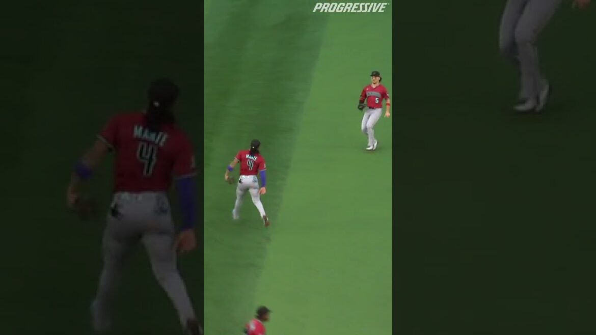 Ketel Marte made this play look too easy 😮‍💨 #defense #baseball