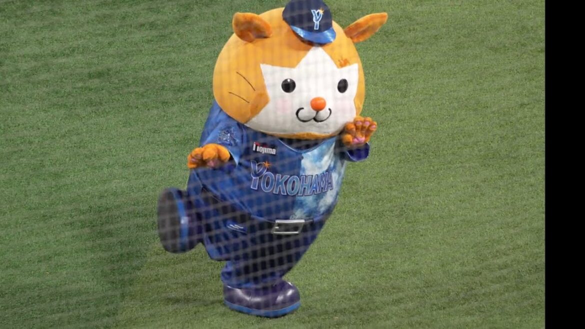 【スターマン】出た出た出た！今季3度目のサノスダンス！曲が流れた途端にスターマンが準備に入る！(2025.8.7/横浜スタジアム）