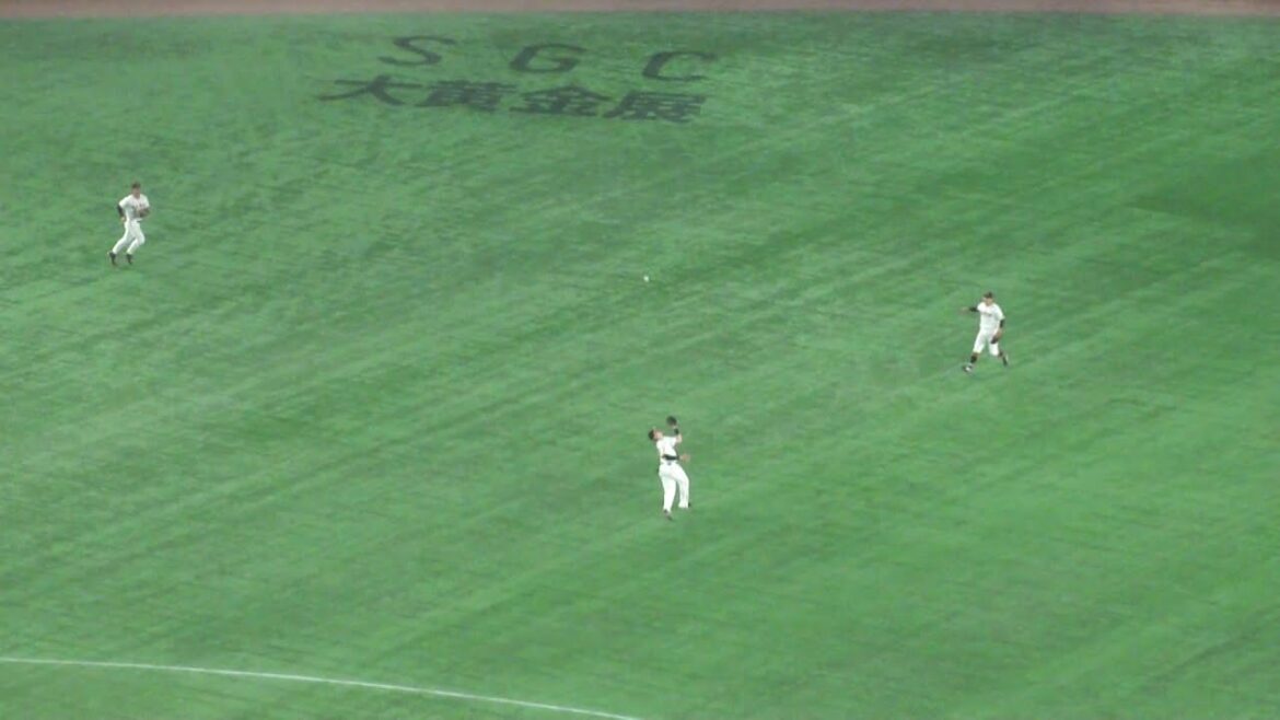 巨人 泉口友汰 ナイスプレー　巨人 vs ヤクルト　2025年8月6日(水)　東京ドーム