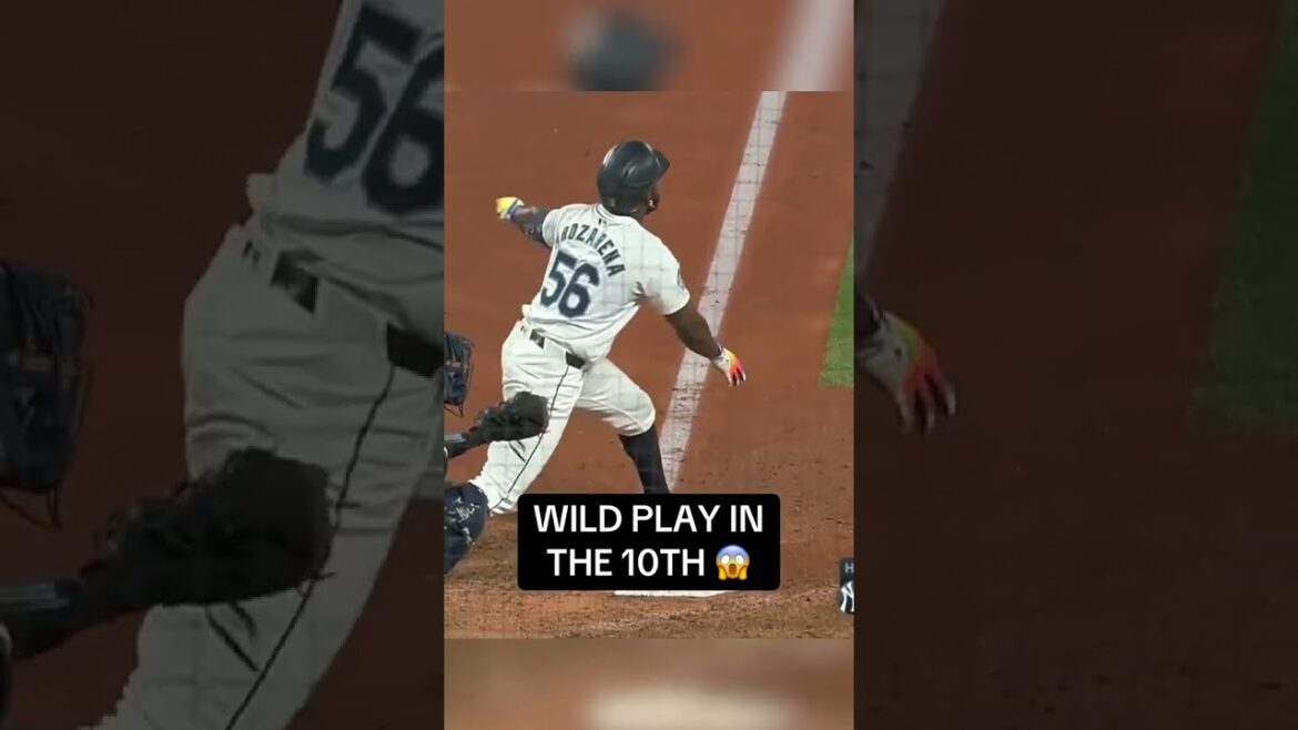 ランディ・アロサレーナが誤ってフリオ・ロドリゲスのバットを彼に向かって投げたため、ロドリゲスは三塁でアウトになりました😅